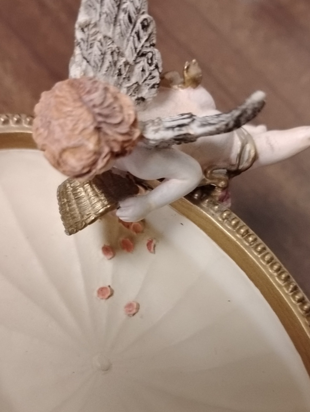 The Franklin Mint Cherub Floral A Scent Of Love Trinket Bowl in Cream and Gold - Picture 7 of 7
